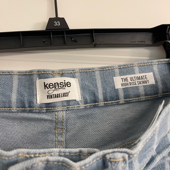 High rise jeans with stripe detail. Size 10/30 - Picture 5 of 5